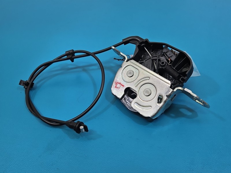 Zamek tył lewy Mercedes W213 kanapy 3 PIN