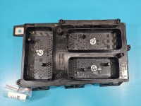 Skrzynka bezpieczników Opel Astra III H 13206750