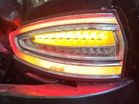 Lampa tył lewa Ford Mondeo Mk5 sedan rozbity klosz SEDAN EUROPA