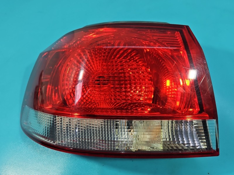 Lampa tył lewa błotnika Vw Golf VI HB EUROPA