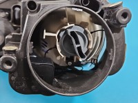 Reflektor prawy lampa przód Vw Jetta V EUROPA