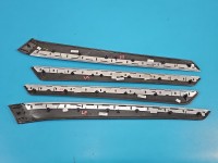 Listwa dekor deski Mercedes W212 A2127200722, A2127300222, A2126801207 odklejona listwa przy kratce środkowej,11 elementów