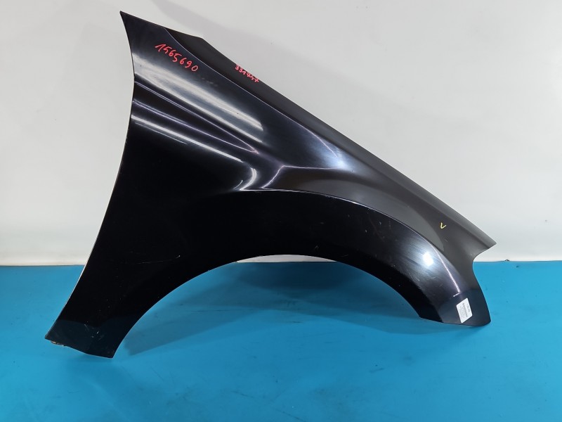 Błotnik przód prawy Mercedes ML W164 C197