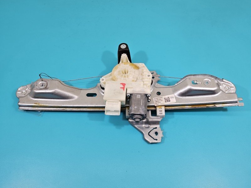 Podnośnik tył prawy Nissan Qashqai II J11 13-21 82700HV00C inny Podnośnik tył prawy Nissan Qashqai II J11 13-21 82700HV00C inny