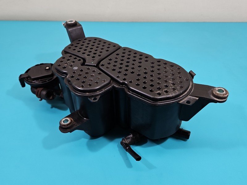Filtr węglowy Audi A7 4G 4.0 V8 TFSI (CEUC) 8K0201801C Filtr węglowy Audi A7 4G 4.0 V8 TFSI (CEUC) 8K0201801C