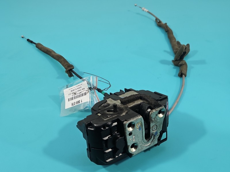 Zamek tył prawy Nissan Qashqai I J10 06-13 3pin