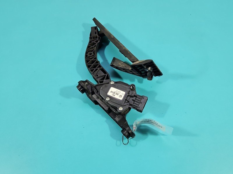 Pedał gazu potencjometr Hyundai I30 II 12-16 32700-3XXXX 1.4 16V Pedał gazu potencjometr Hyundai I30 II 12-16 32700-3XXXX 1.4 16V