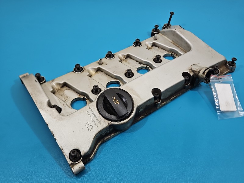 Pokrywa zaworów Audi A4 B6 2.0 20v