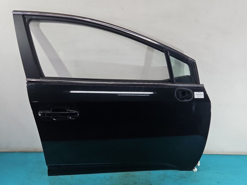 Drzwi przód prawe Toyota Avensis III T27 5d grafitowy 209 Drzwi przód prawe Toyota Avensis III T27 5d grafitowy 209