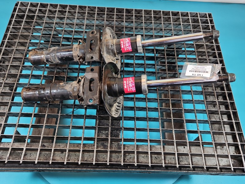 Amortyzator przód komplet lewy prawy Seat Ibiza III 6L L+P