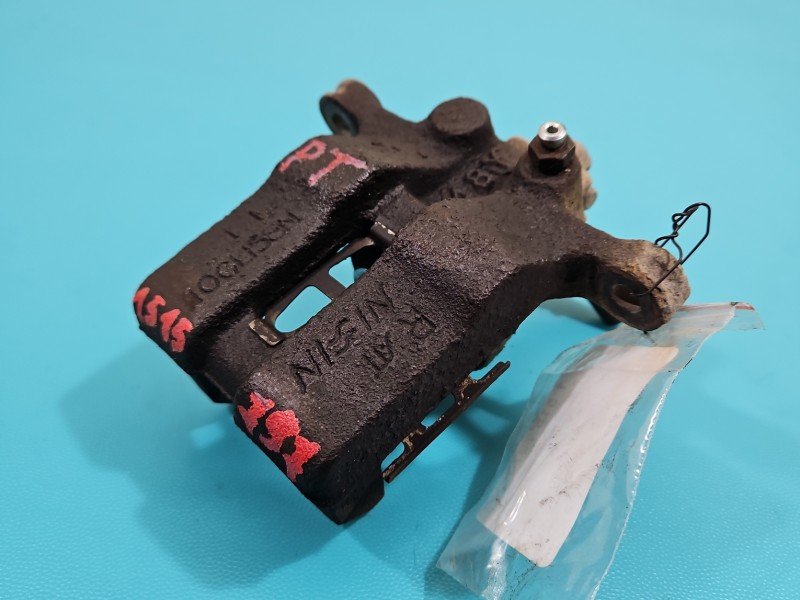 Zacisk tył prawy Honda Fr-v 1.7 16V HB Zacisk tył prawy Honda Fr-v 1.7 16V HB