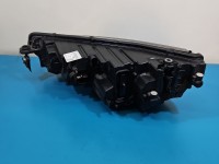 Reflektor prawy lampa przód Skoda Octavia IV EUROPA 5E4941016, 030111823200