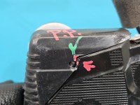 Zamek przód prawy Honda CR-V V 16- EUROPA 6pin, uszkodzona plastikowa obudowa