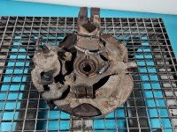 Zwrotnica prawa piasta przód 2.0 citd MAZDA 5 05-