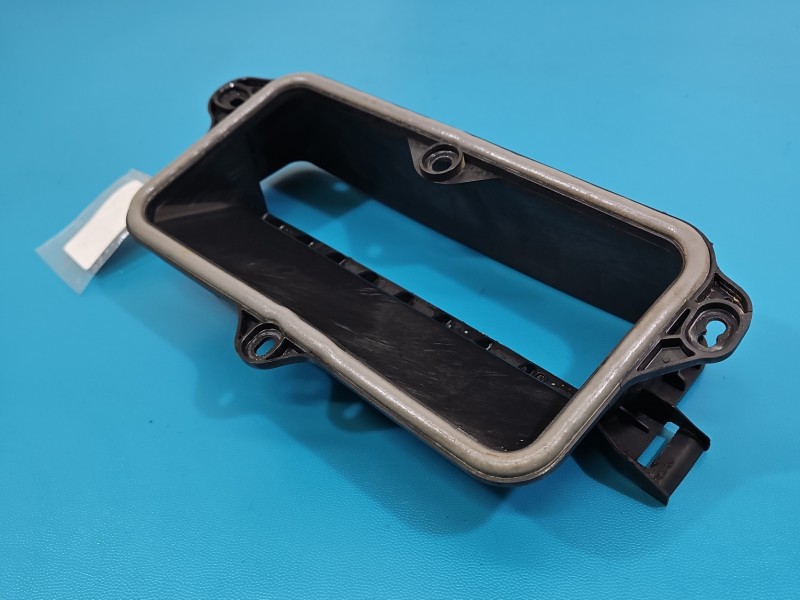 KIEROWNICA Wlot powietrza Mercedes W213 2.0 CDI