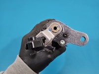 Siłownik klapy prawy teleskop AUDI Q5 08- 8R0827852