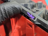 Lampa tył lewa 05-09 Uszkodzony zatrzask wkładu Renault Clio III HB