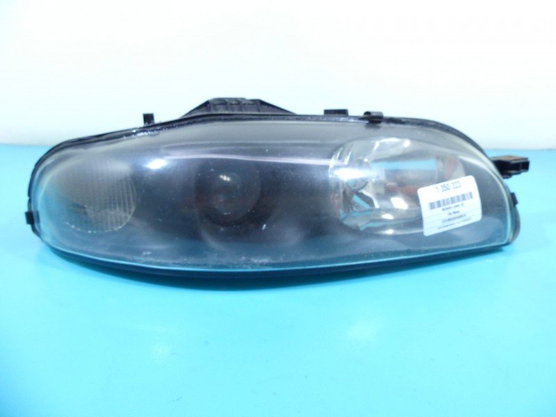 Reflektor prawy lampa przód Fiat Marea EUROPA