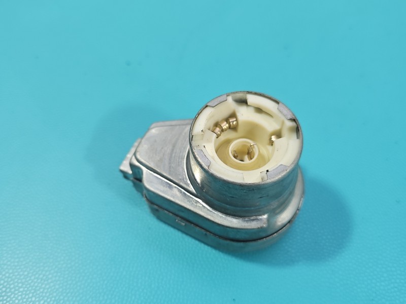 ŻARNIK STARTER ZAPŁONNIK CEWKA XENON P566894Volvo XC90 I 02-