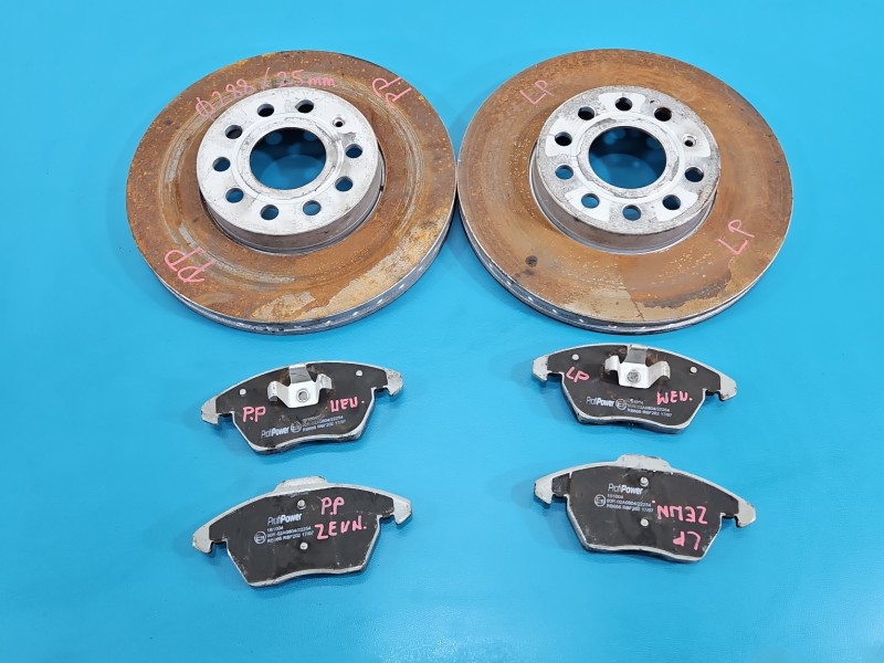 Tarcze hamulcowe przód klocki Vw Jetta V 2.0 tdi (Bkd) Volkswagen, 288/25 średnica 288mm, grubość 25mm,plus klocki