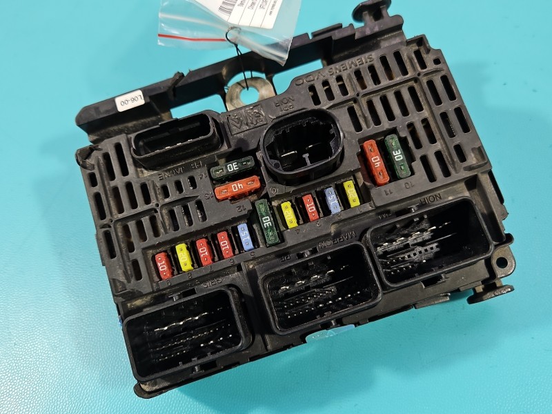 Sterownik moduł BSM, nadcięta obudowa Citroen C4 I 9657718780