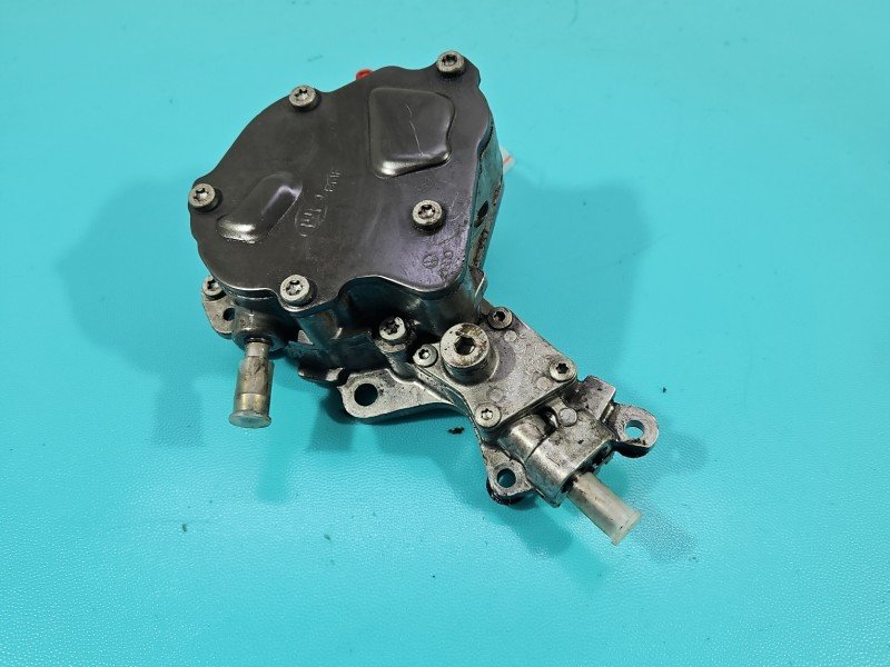 Pompa vacum Audi A4 B5 038145209K 1.9 tdi Pompa vacum Audi A4 B5 038145209K 1.9 tdi