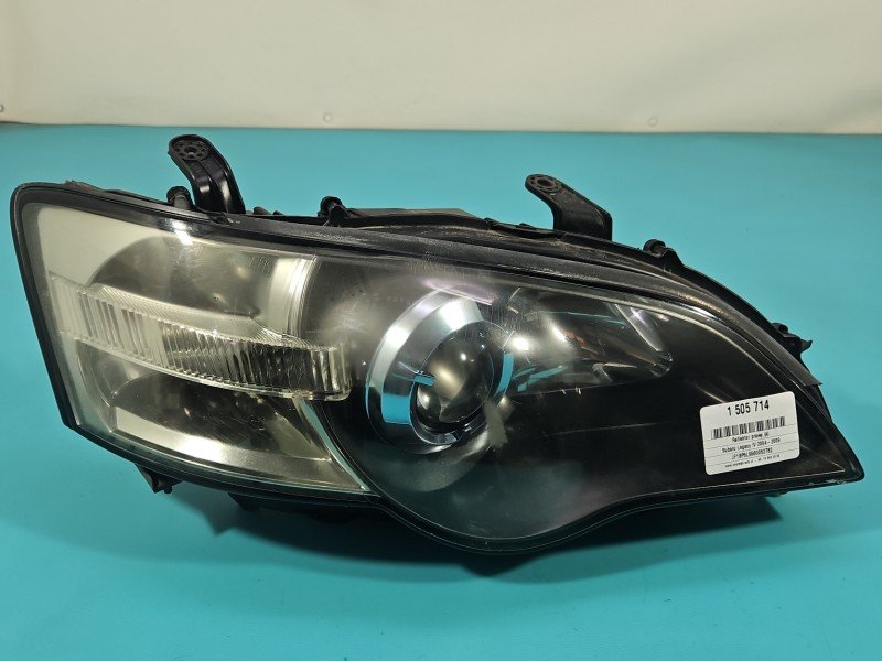 Reflektor prawy lampa przód Subaru Legacy IV EUROPA