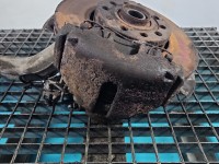 Zacisk przód prawy Audi A4 B6 1.9 tdi