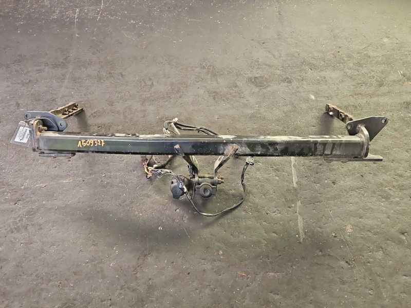 Hak holowniczy Nissan X-trail II T31