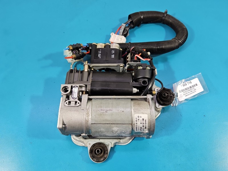 Pompa zawieszenia kompresor BMW X5 E53 4430200111, 4154031000