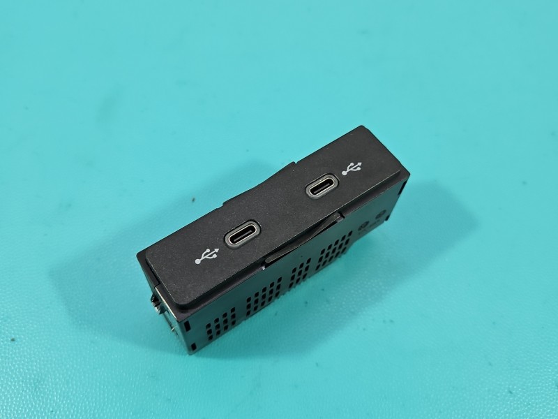 Gniazdo USB Seat Ateca 575035736B