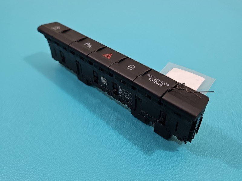 Przełącznik świateł awaryjnych Skoda Kodiaq I 565927132AK