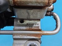 Zawias drzwi przód lewy Vw Passat B7 3C8831411C, 3C0831401D