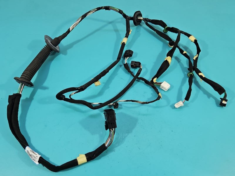 Instalacja Wiązka drzwi przód prawych Renault Trafic III 241246337R