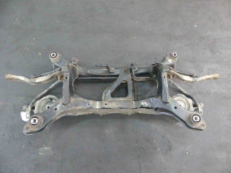 Tylna belka oś tył Volvo V60 I 10- 2.0 D4 Tylna belka oś tył Volvo V60 I 10- 2.0 D4