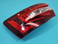 Lampa tył lewa Z BŁOTNIKA 15-19 Skoda Superb III kombi