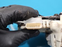 Zamek przód prawy 8J1837016D AUDI Q5 08- EUROPA Producent części: Audi, Europejska, 5pin