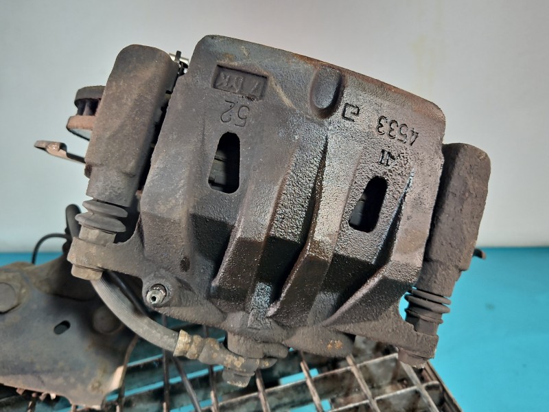 Zacisk przód lewy LEXUS NX I 14-21 2.0 T