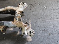 Tylna belka oś tył Bmw e90 2.0d