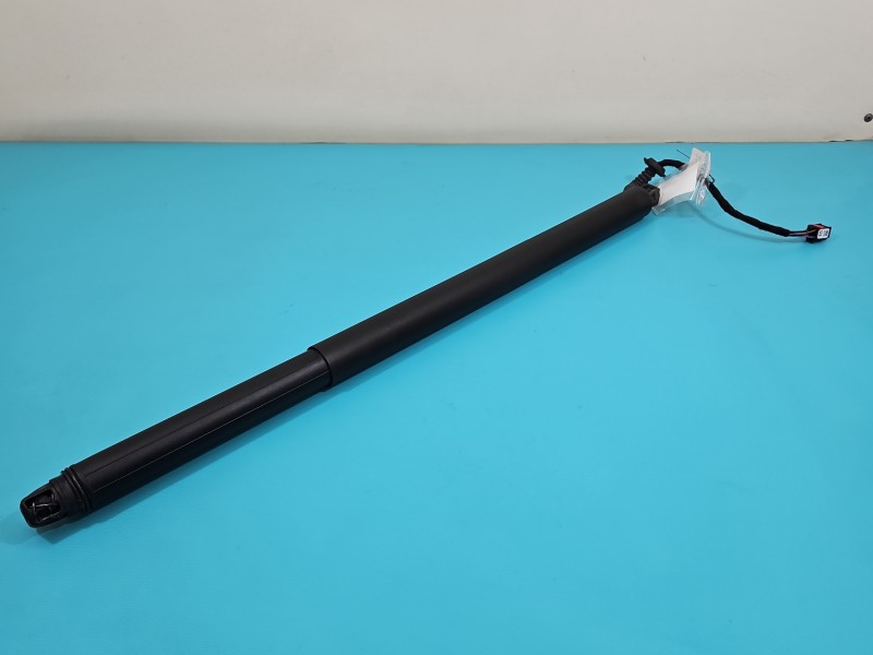 Siłownik klapy prawy teleskop Skoda Superb III 3V9827852B