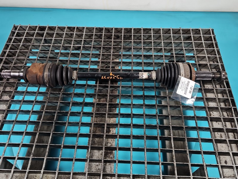 Półoś przód lewa Toyota Yaris III 1.0 vvti (1KR) manual