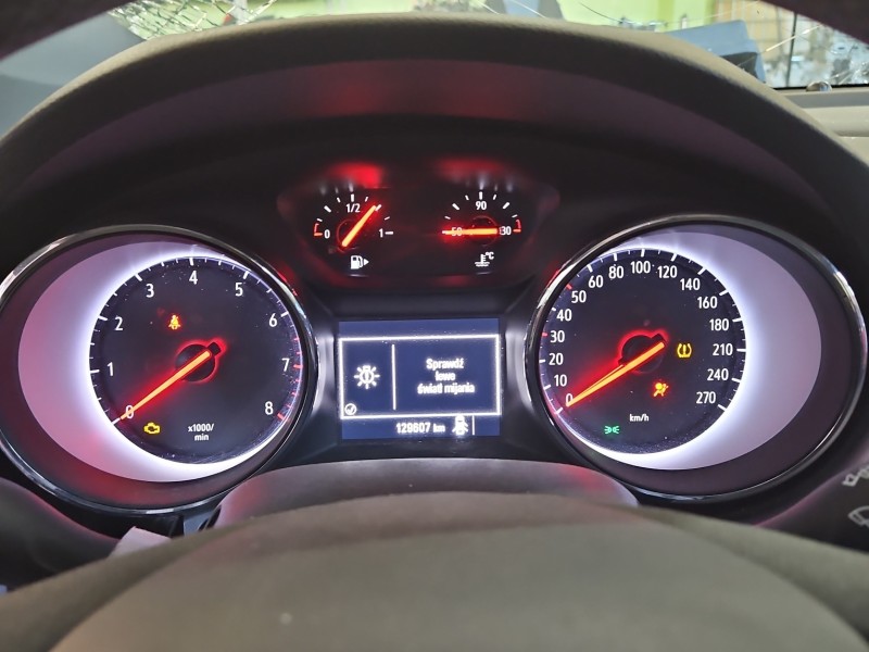 Licznik Opel Astra V K 39102851 1.4 T EUROPA