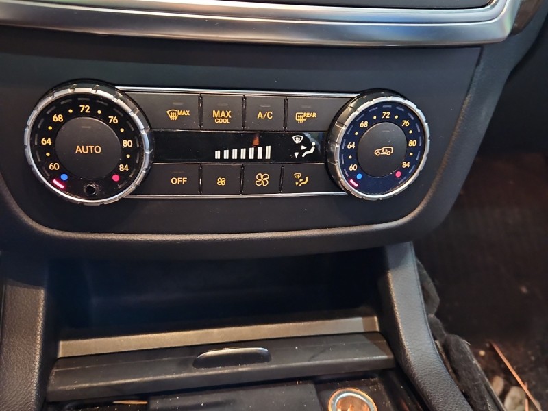 Konsola panel nawiewu Mercedes ML W166 A1669000206