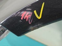 Błotnik przód lewy Seat Altea czarny LC9Z