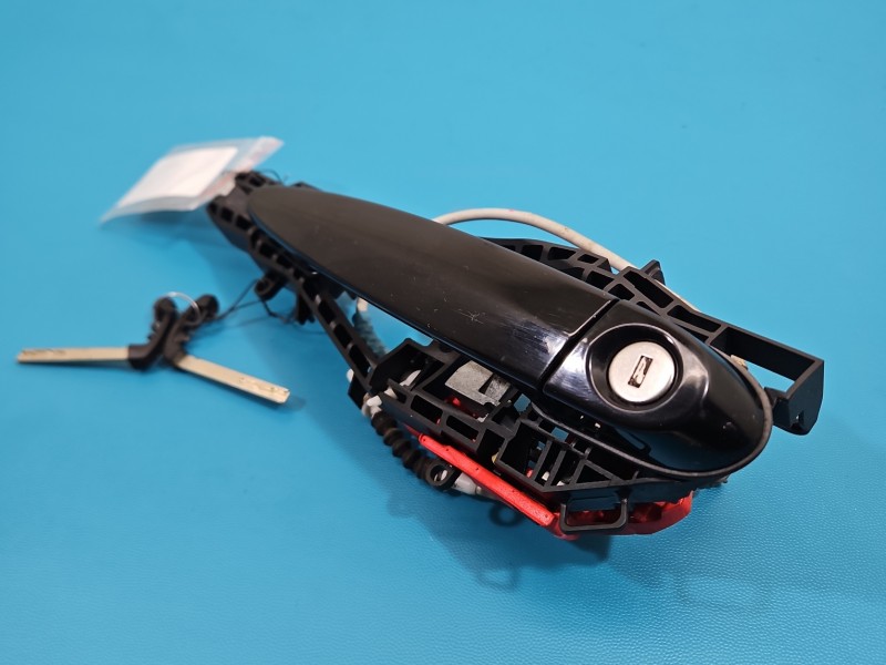 Klamka przód lewa zewnętrzna bmw F30 7321639