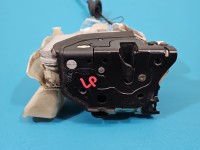 Zamek przód lewy 8J1837015A AUDI A4 B8 EUROPA Producent części: Audi, 9PIN