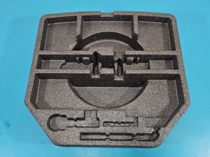 Wkład styropian bagażnika koła zapasowego Toyota Avensis III T27 64429-05020