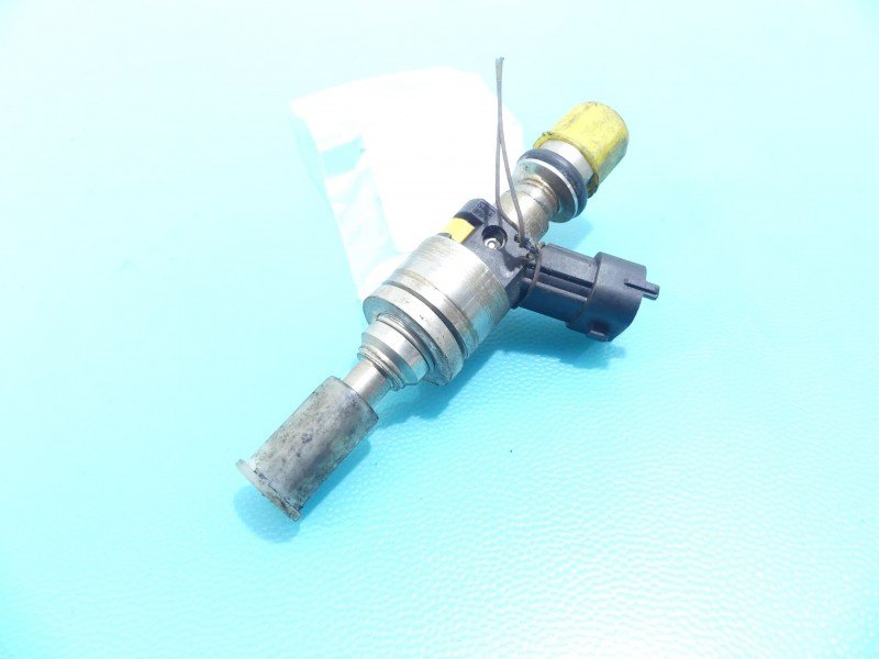 Wtryskiwacz Porsche Cayenne II 94811012882 4.8 V8 Turbo