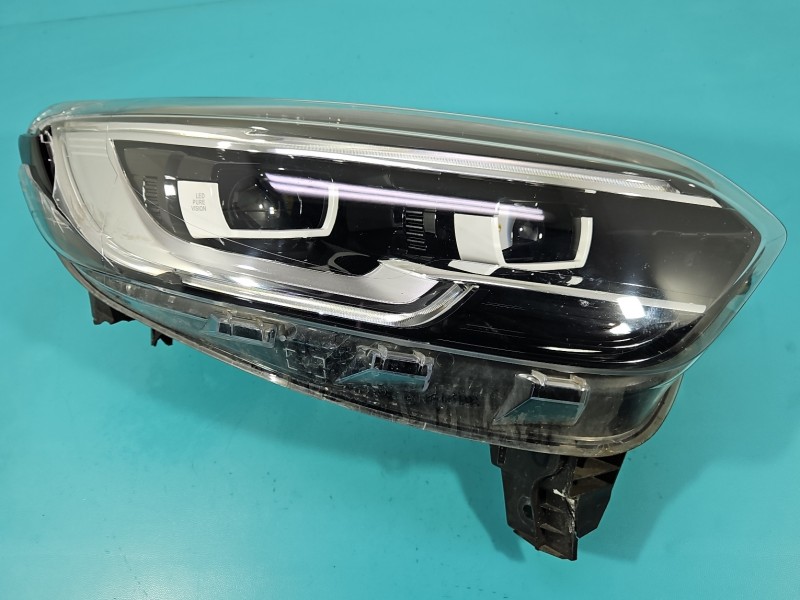 Reflektor prawy lampa przód Renault Kadjar EUROPA