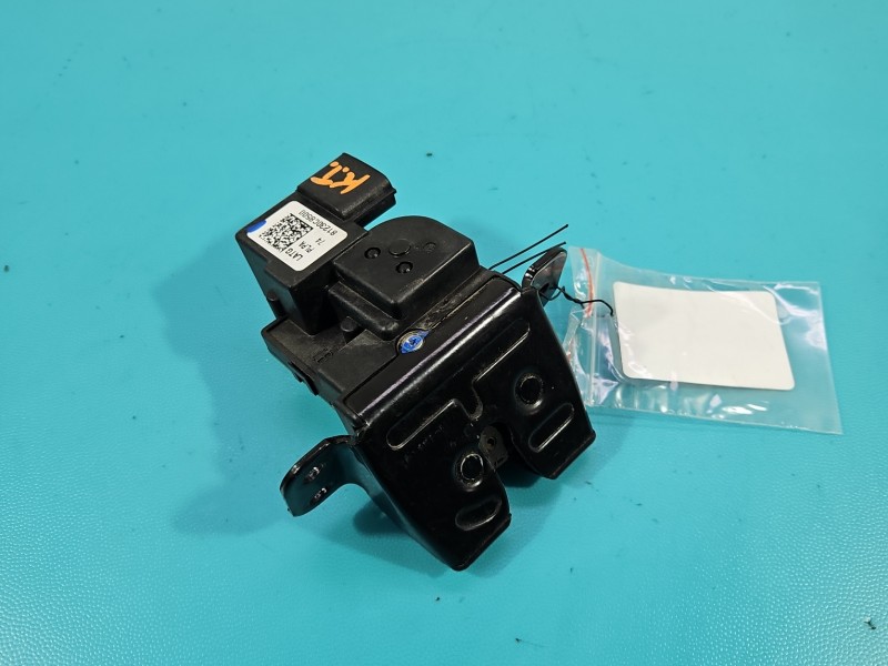 Zamek klapy tył 81230C8500 i20 III 2020- HB Hyundai, Europejska, 4pin